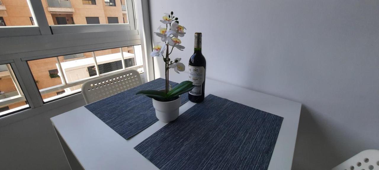 Estudio Torremolinos Centro By Ava Apartments Wifi Y Smart Tv Kültér fotó